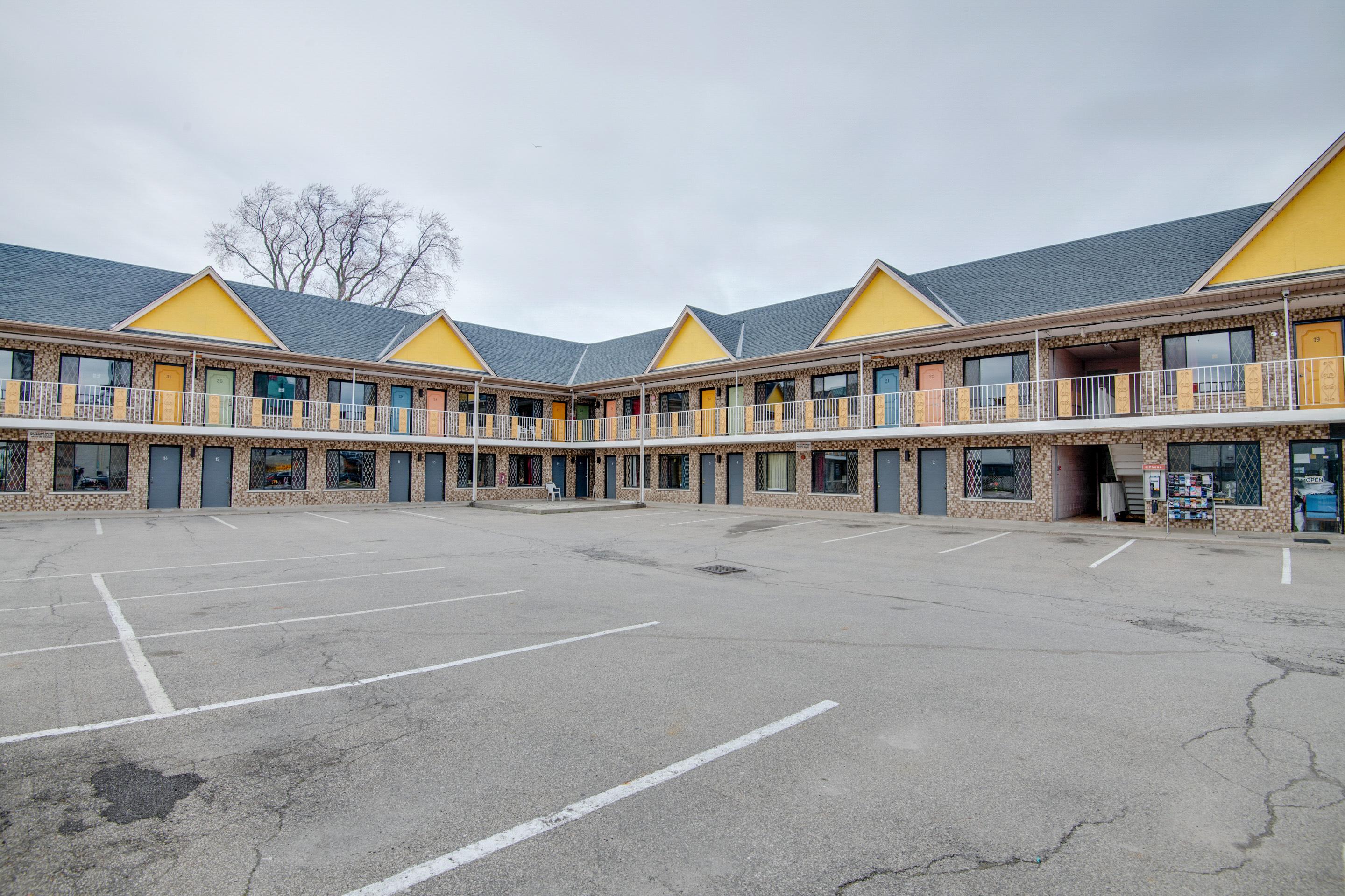 Falls Inn Near Casino Niagara By Oyo Zewnętrze zdjęcie